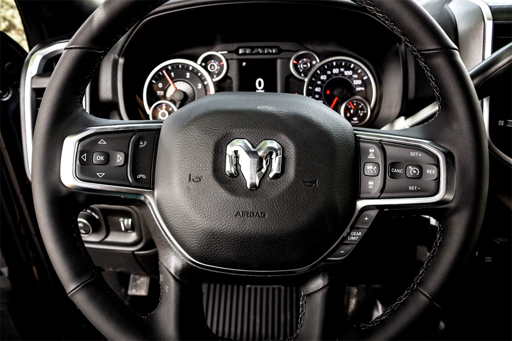 2025 Ram 2500 Big Horn photo 11