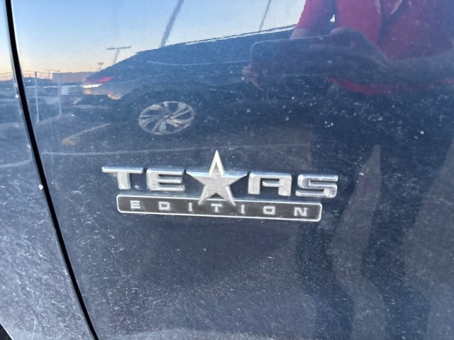 Used 2022 Northsky Blue Metallic Chevrolet RST image 27