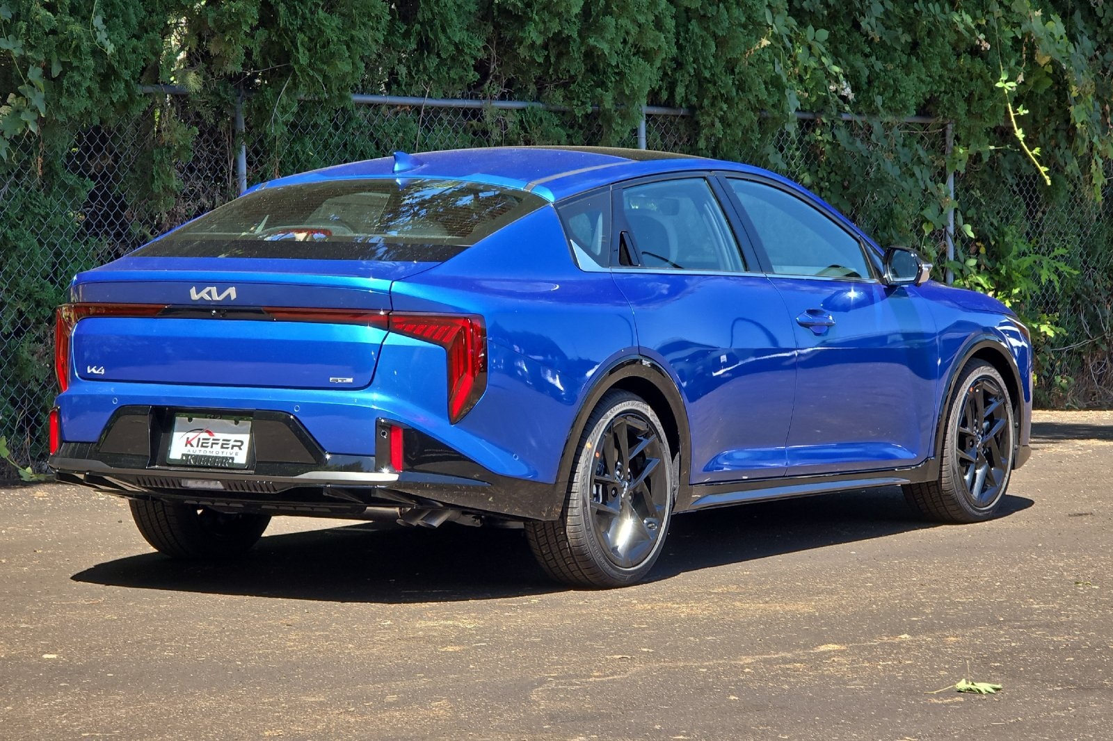 2025 Kia K4 GT-Line Turbo photo 3