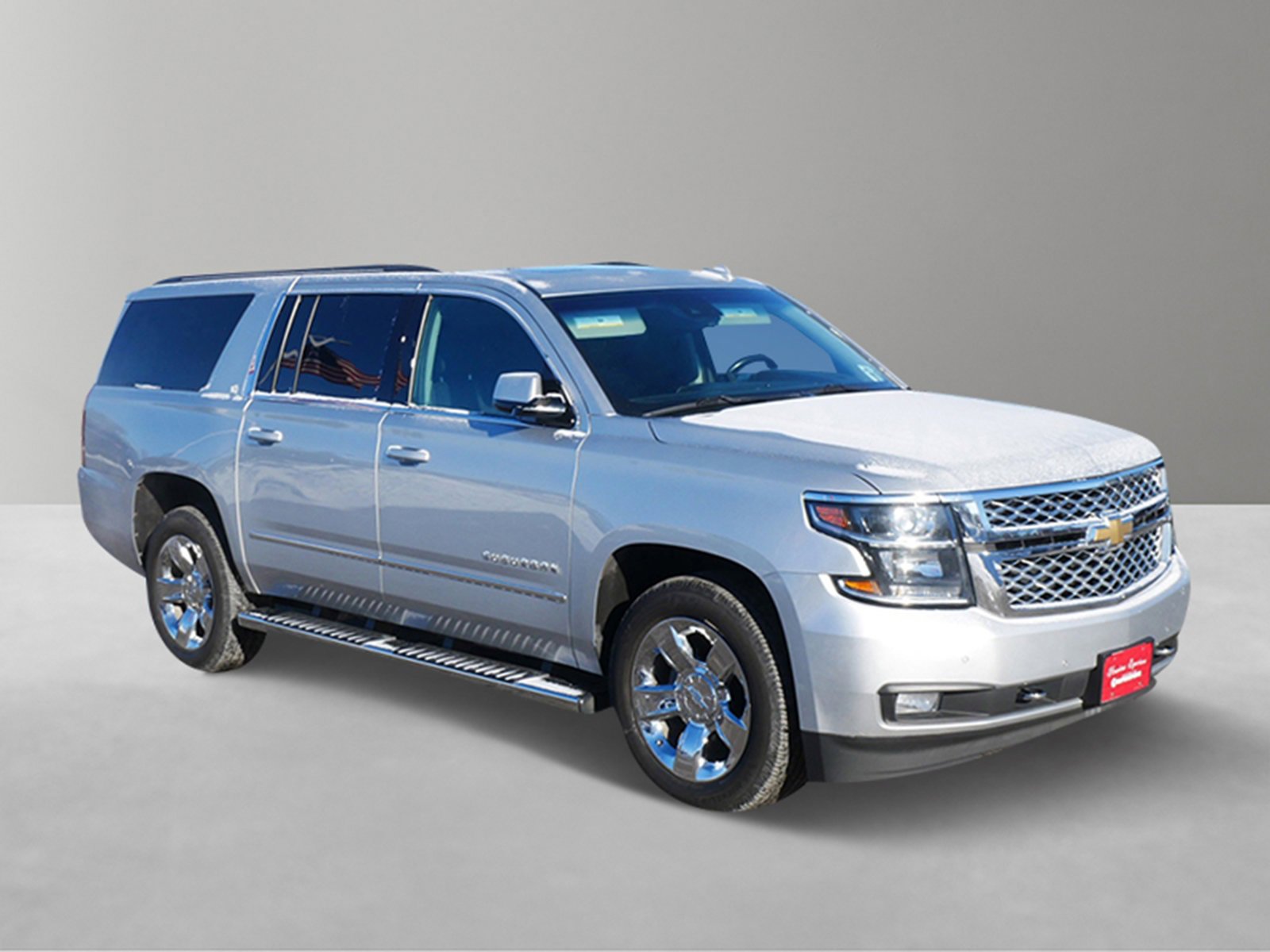 Used 2018 Chevrolet Suburban LT with VIN 1GNSKHKC4JR214633 for sale in White Bear Lake, Minnesota