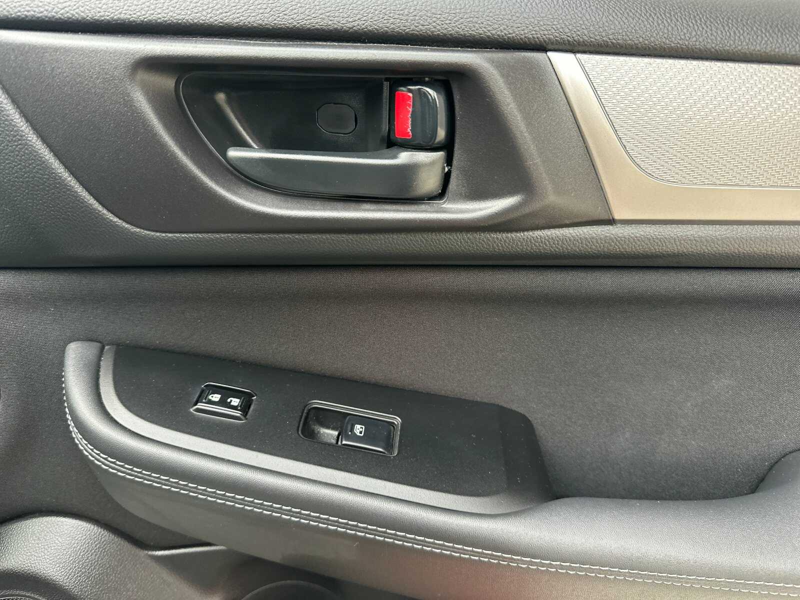 2017 Subaru Legacy 2.5i photo 17