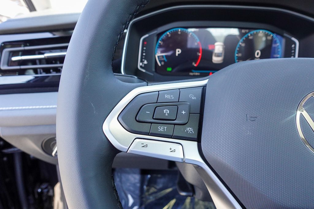 2025 Volkswagen Jetta 1.5T SEL photo 15