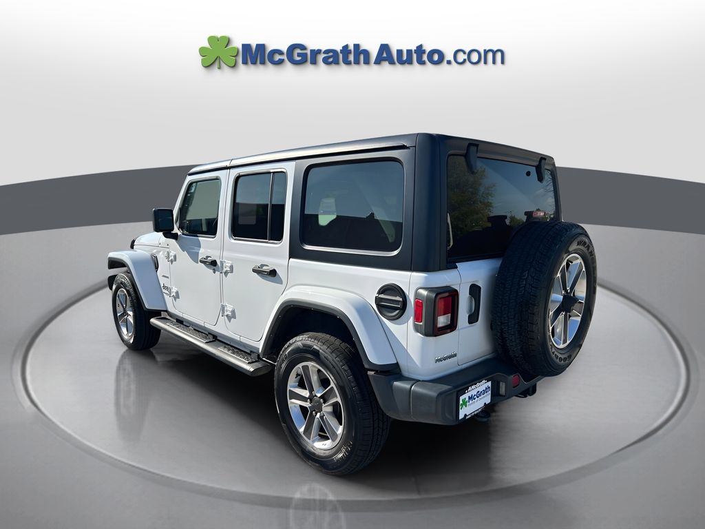 2022 Jeep Wrangler Unlimited Sahara photo 5