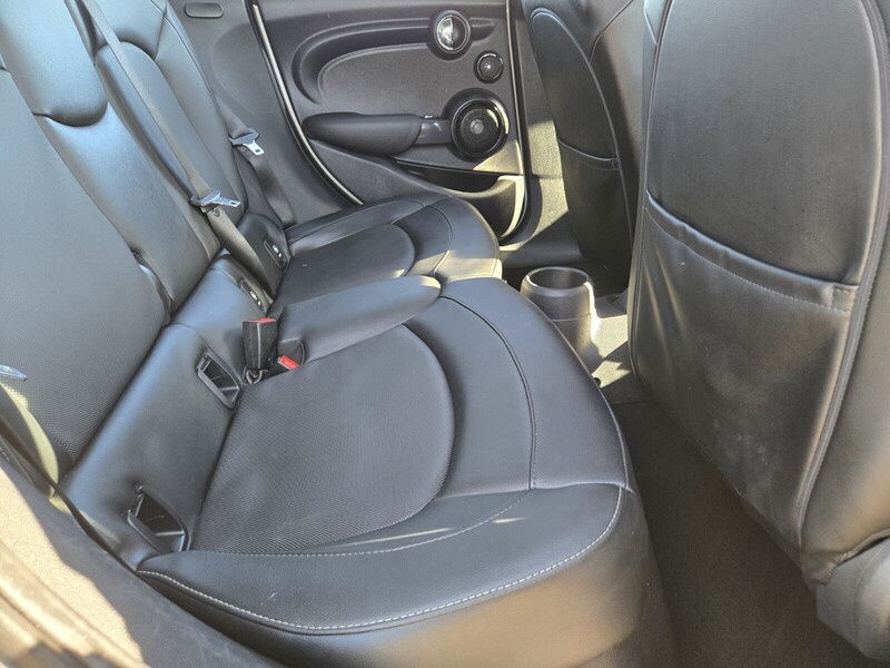 2015 Mini Cooper Hardtop 4 Door photo 14