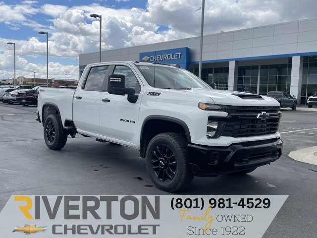 2025 Chevrolet Silverado 2500HD Custom's photo