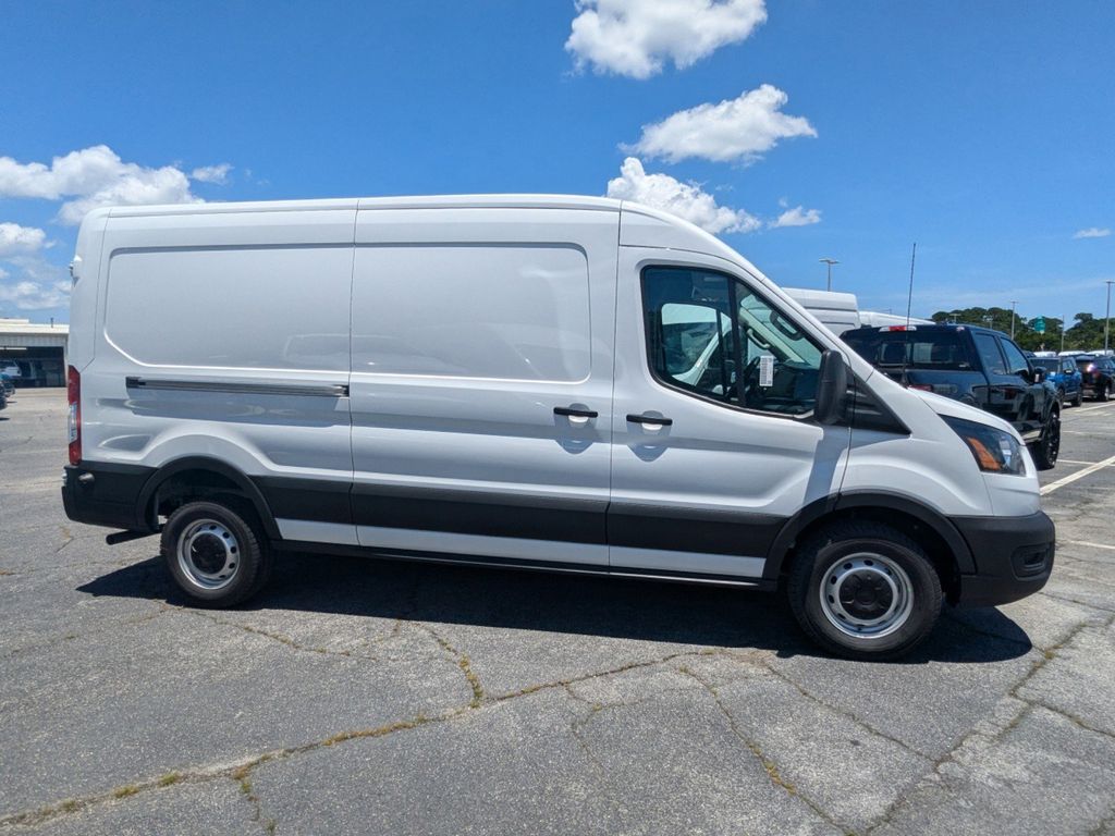2025 Ford Transit photo 3
