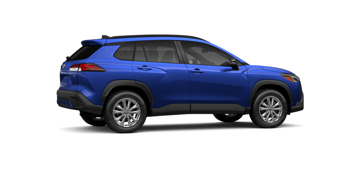 2025 Toyota Corolla Cross LE photo 11