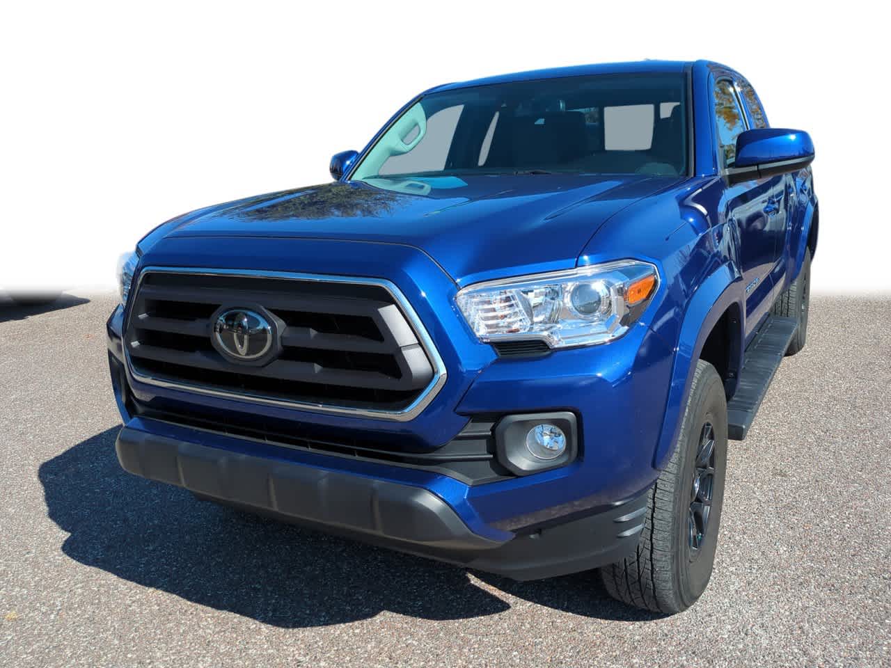 2022 Toyota Tacoma SR5's photo