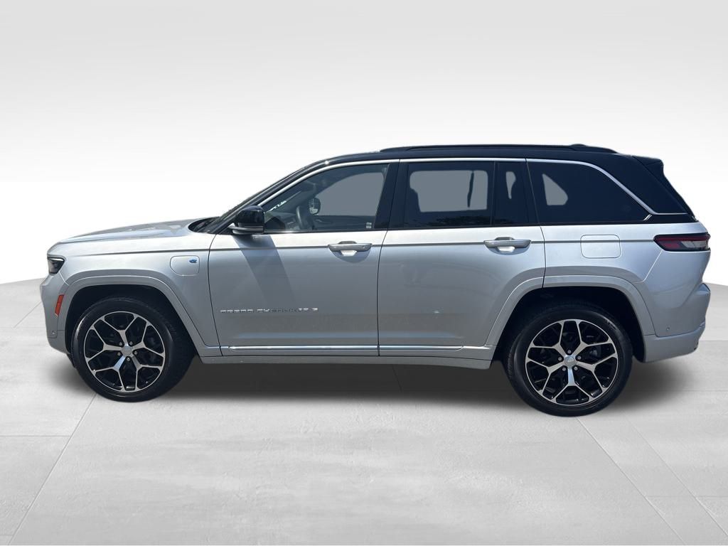 2024 Jeep Grand Cherokee Summit Reserve 4xe photo 3