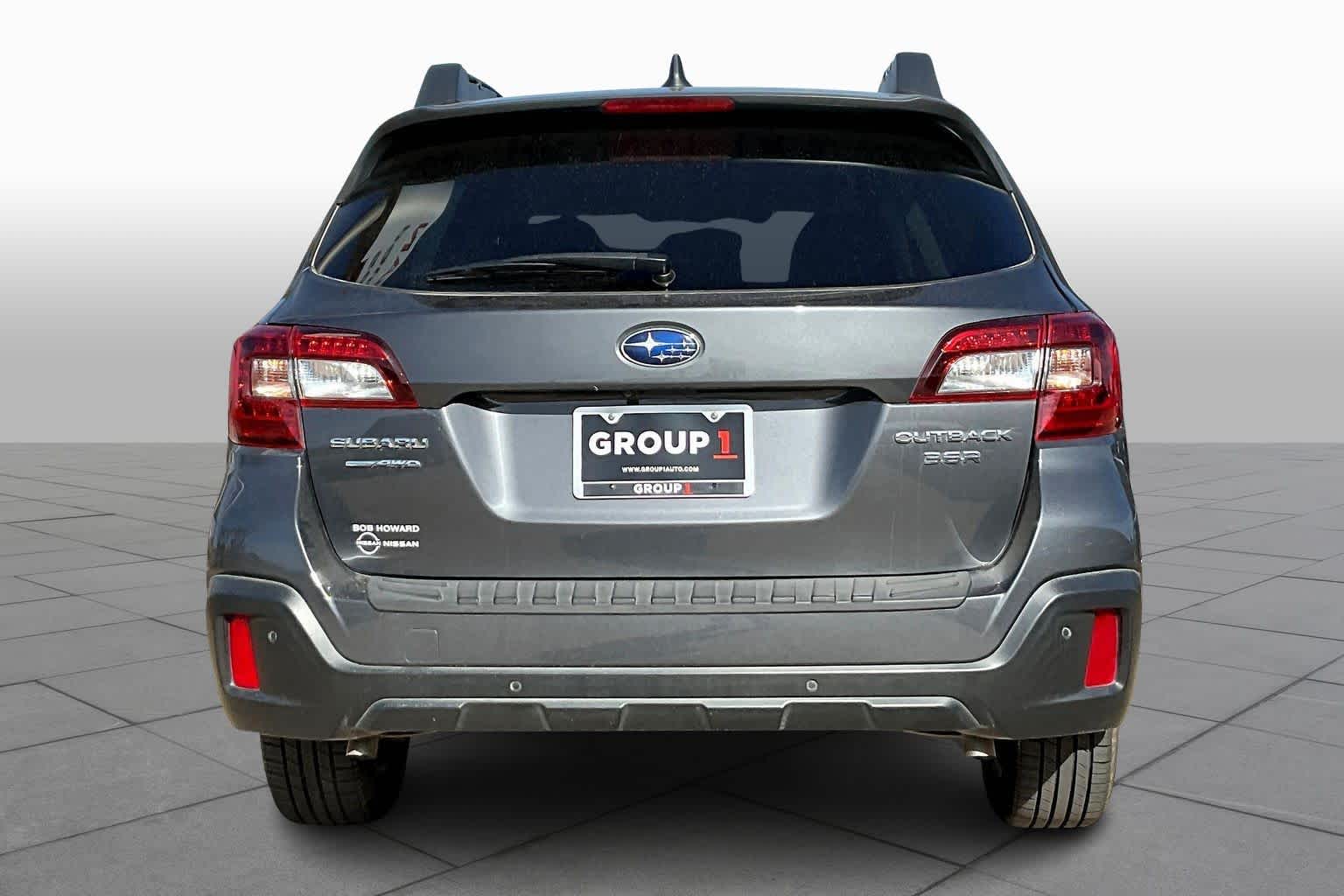 2018 Subaru Outback Limited photo 4