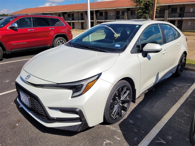 2024 Toyota Corolla XSE photo 2