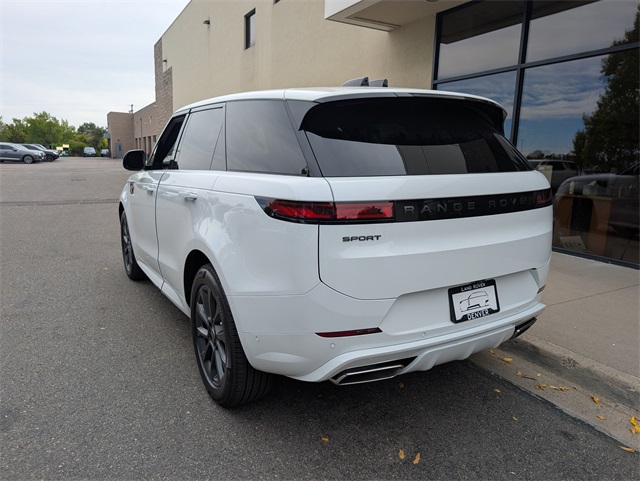 2025 Land Rover Range Rover Sport SE photo 4