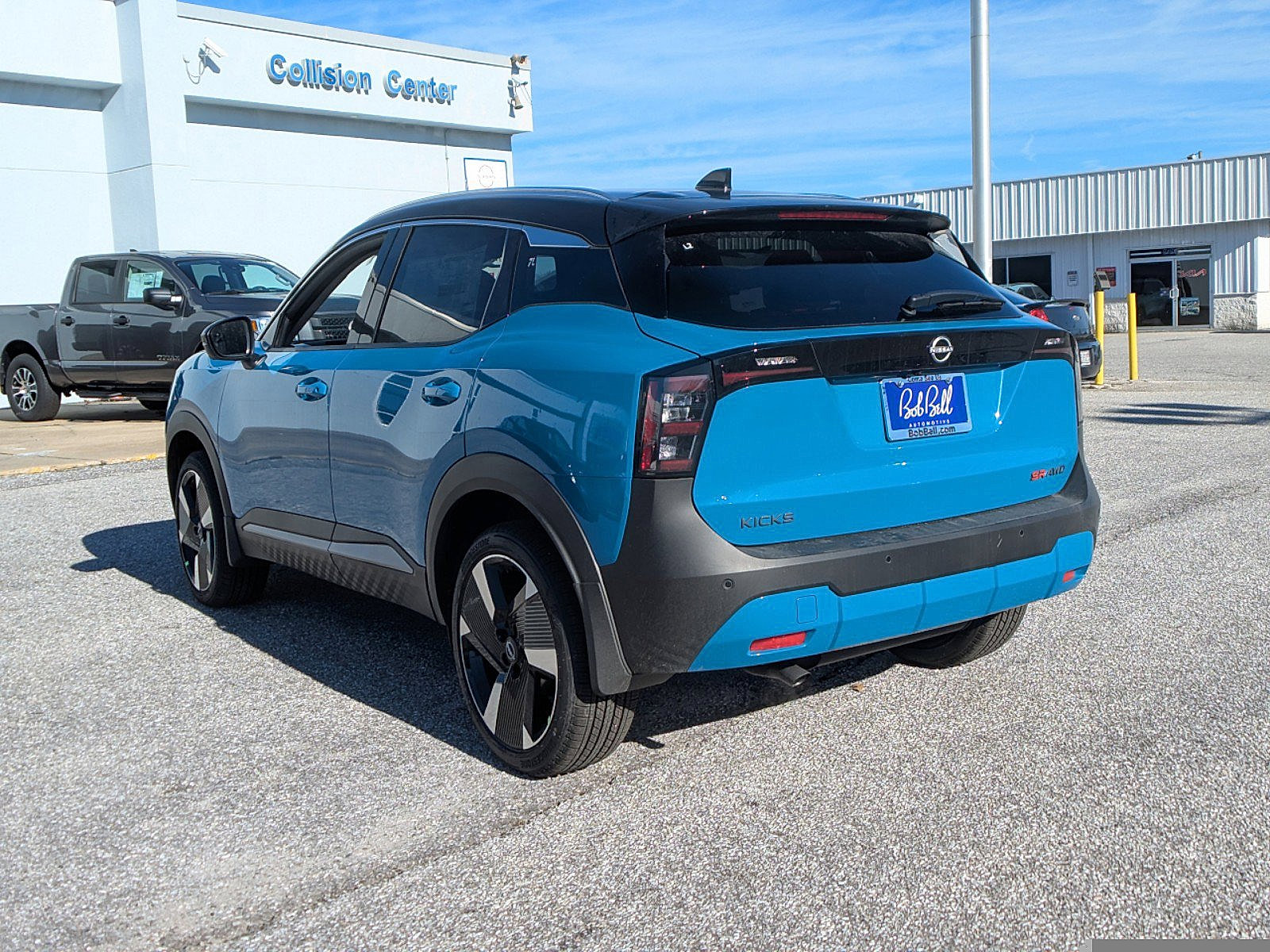 2025 Nissan Kicks SR photo 21