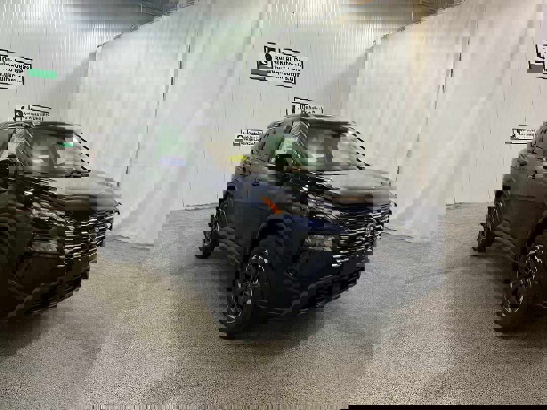 2026 Nissan Rogue SV photo 3