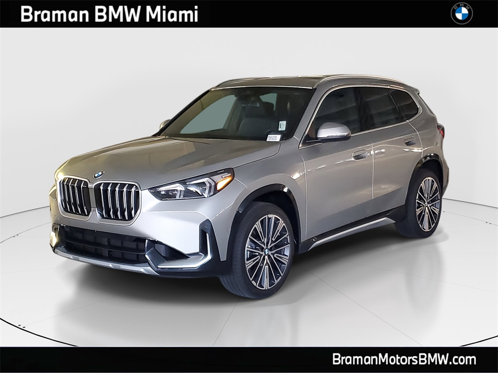 2026 BMW X1 28i's photo