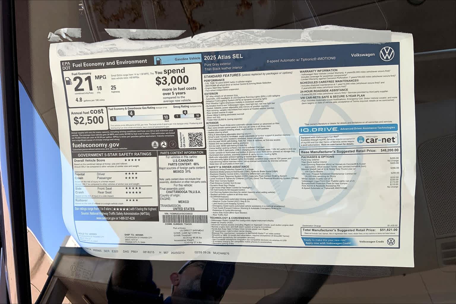 2025 Volkswagen Atlas SEL photo 21