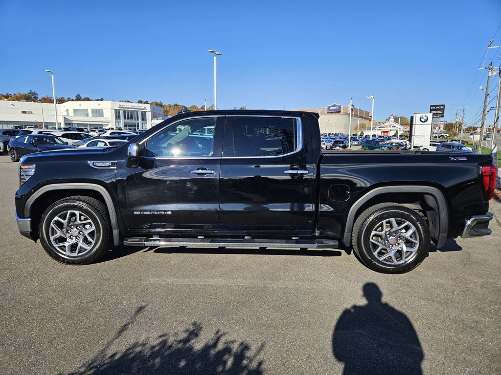 2023 Gmc Sierra SLT photo 3