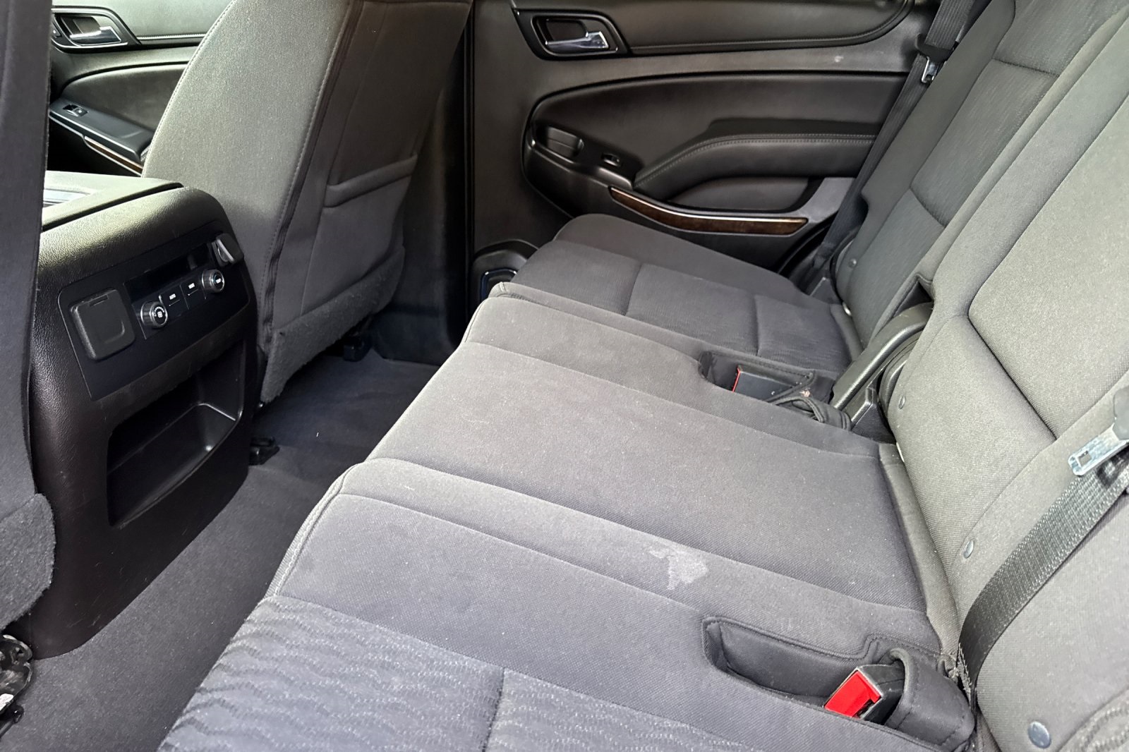 2019 Chevrolet Tahoe LS photo 4