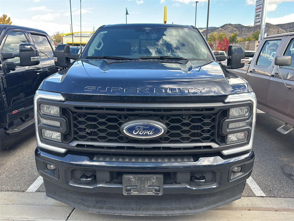 2024 Ford F-350 Lariat photo 2