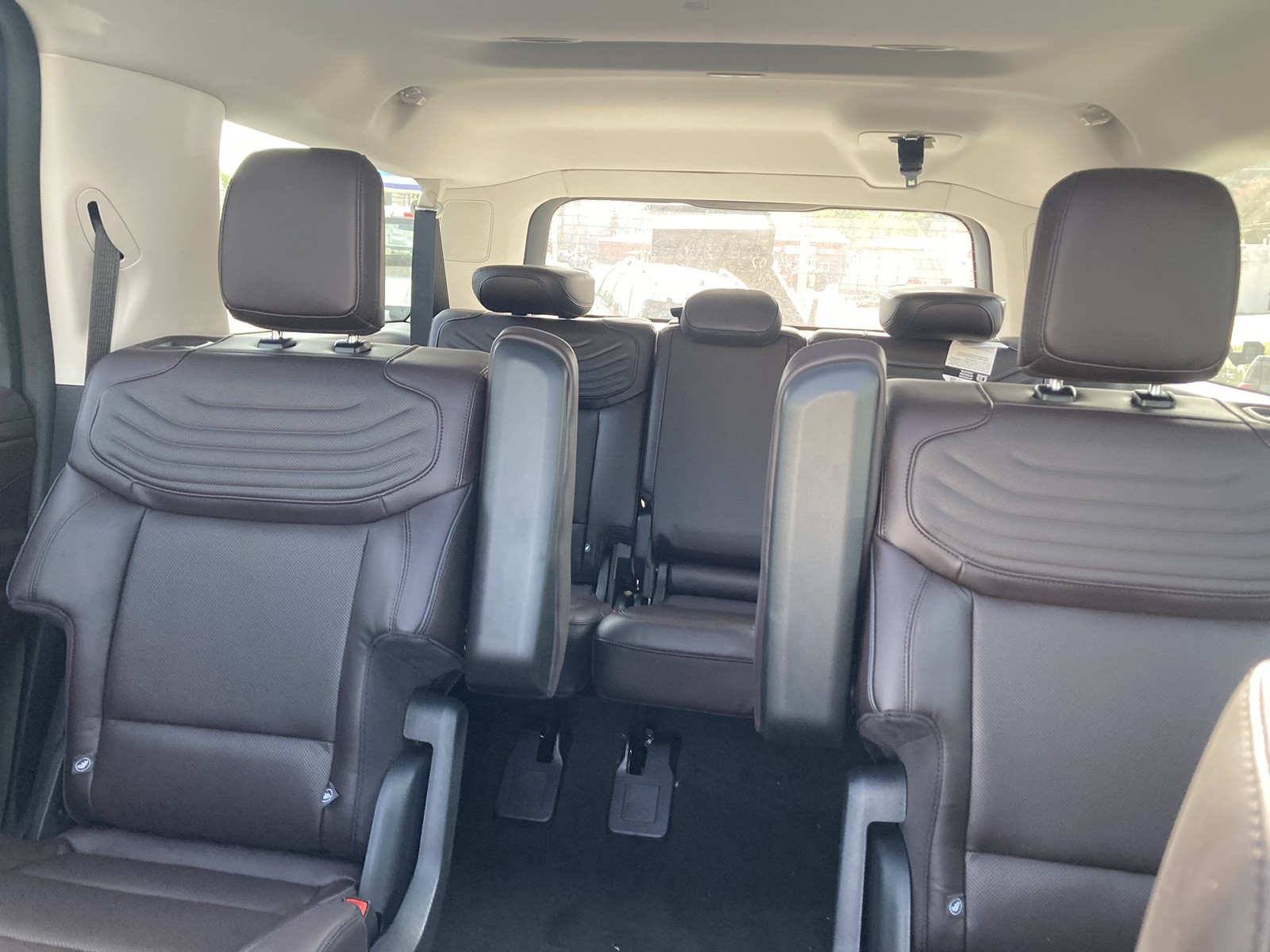 2025 Ford Expedition Platinum MAX photo 18