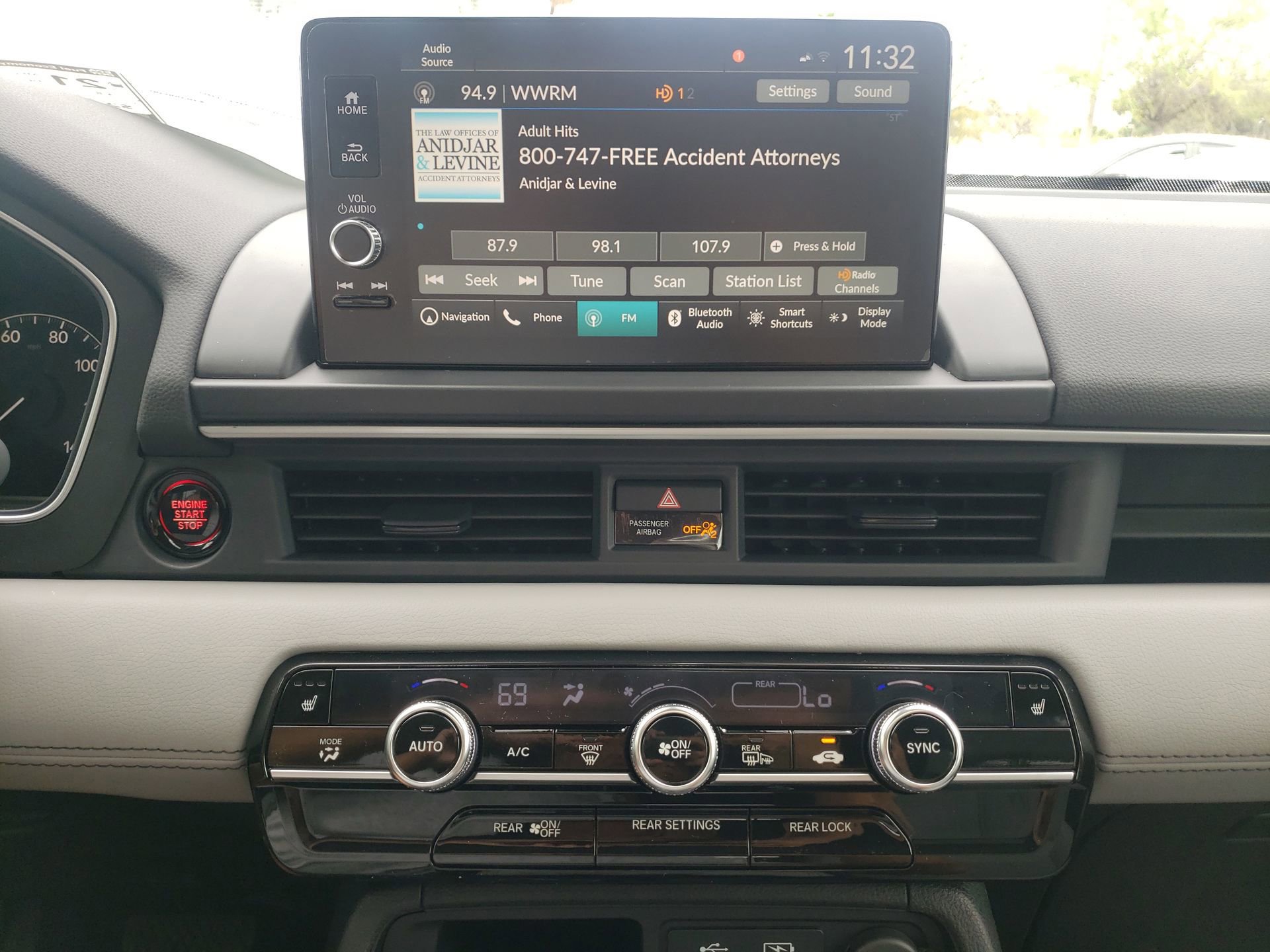 2025 Honda Pilot Touring photo 22