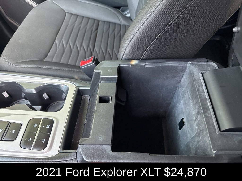 2021 Ford Explorer XLT photo 28