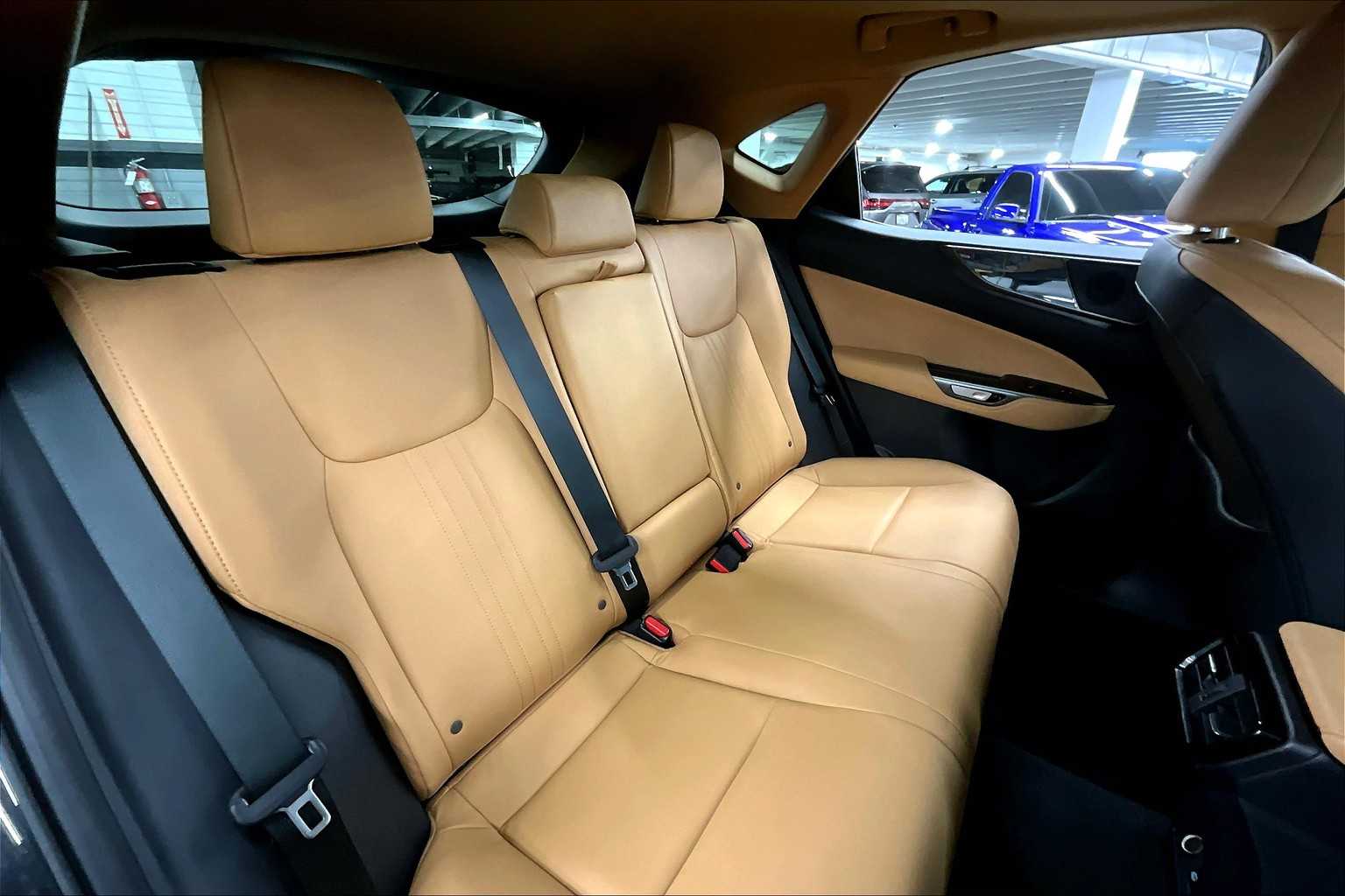 2025 Lexus NX Premium AWD photo 17