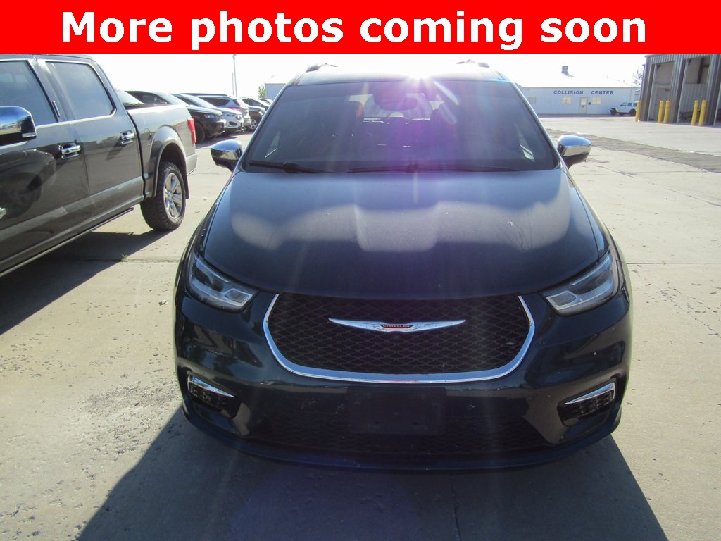 2021 Chrysler Pacifica Limited photo 8