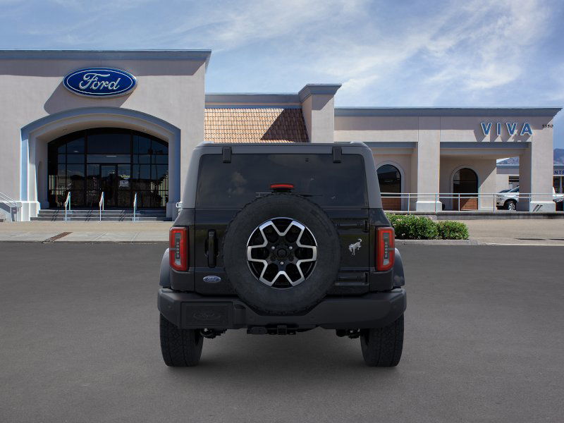 2025 Ford Bronco Outer Banks photo 4