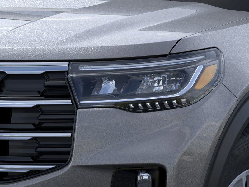 2025 Ford Explorer photo 18