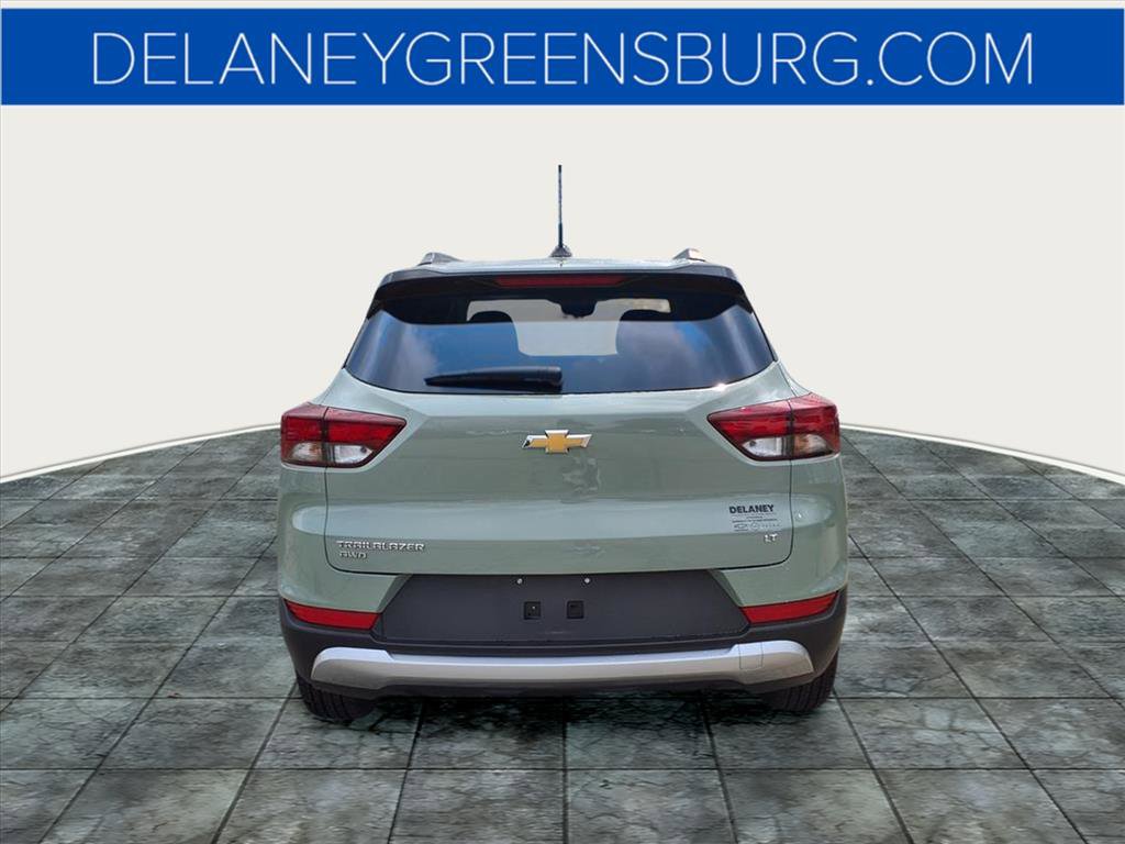 2025 Chevrolet Trailblazer LT photo 4