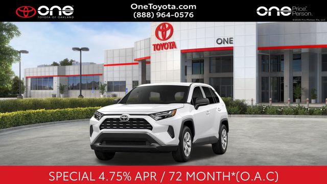 2025 Toyota RAV4 LE's photo