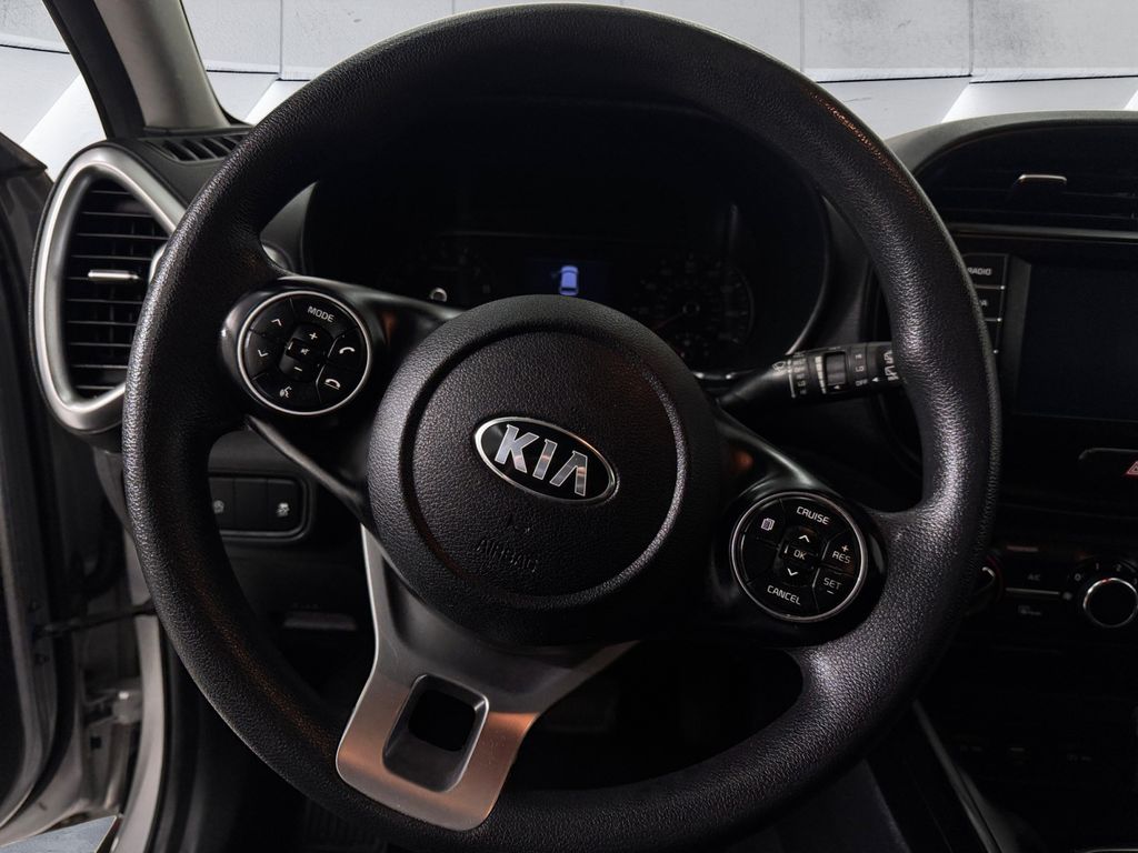 2020 Kia Soul LX photo 5
