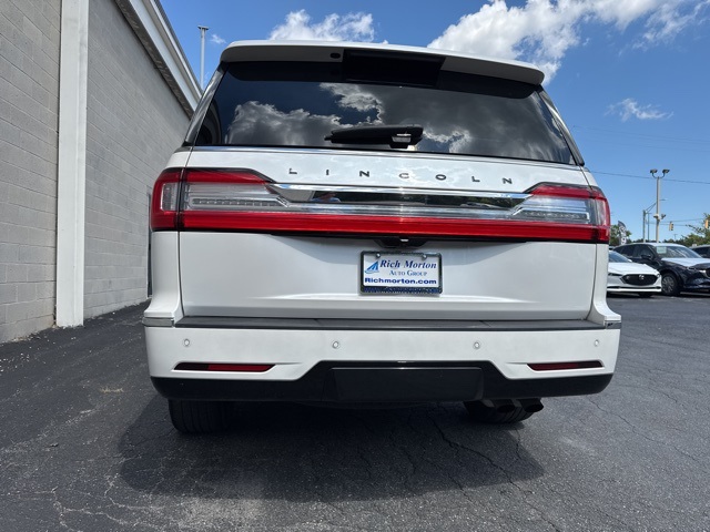2018 Lincoln Navigator Black Label photo 6