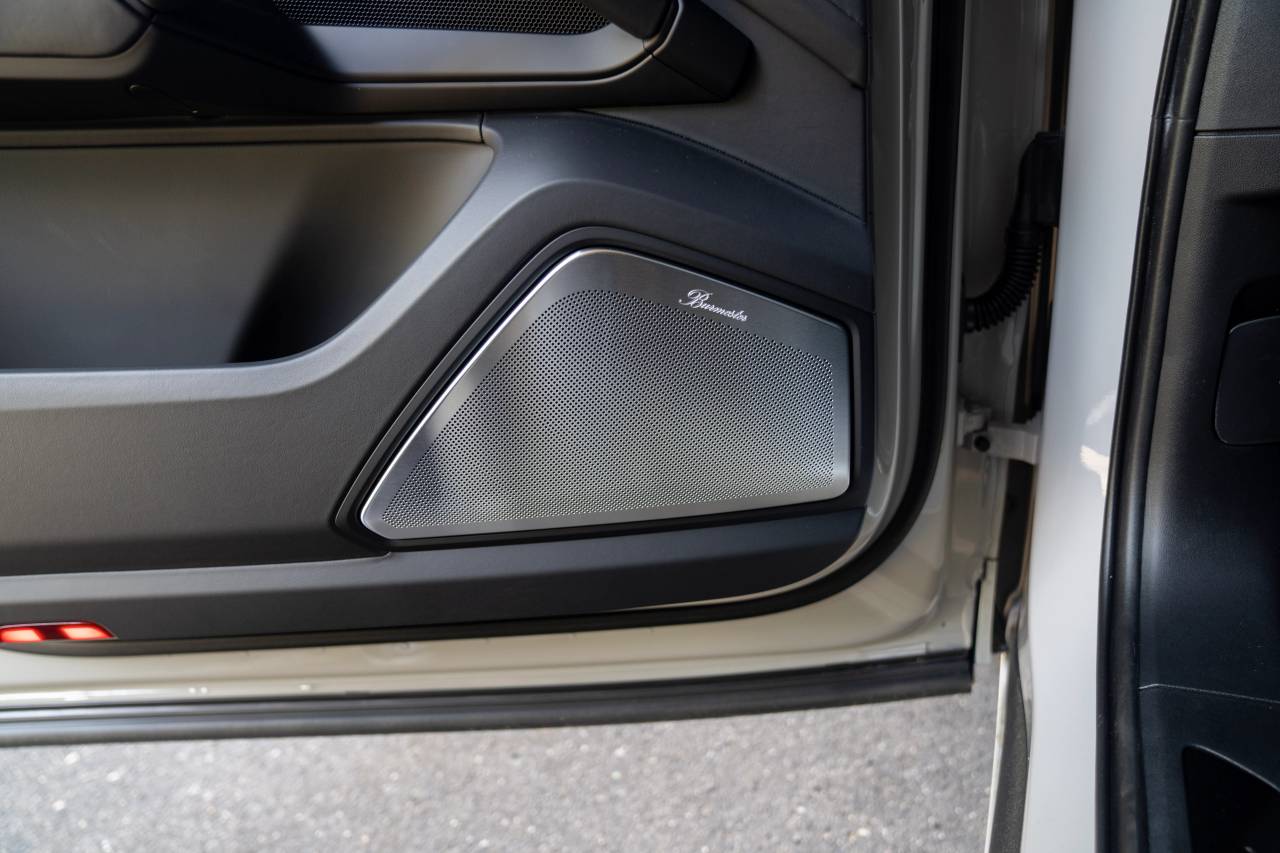 2025 Porsche Cayenne Turbo E-Hybrid Coupe photo 28