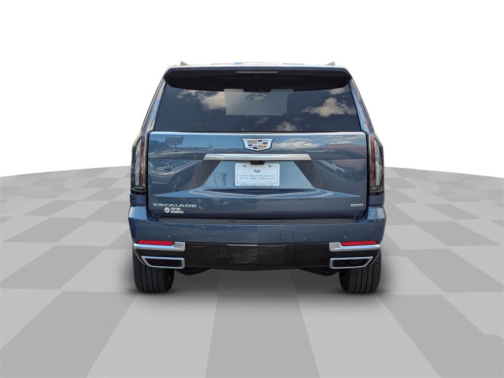 2025 Cadillac Escalade Premium Luxury photo 4