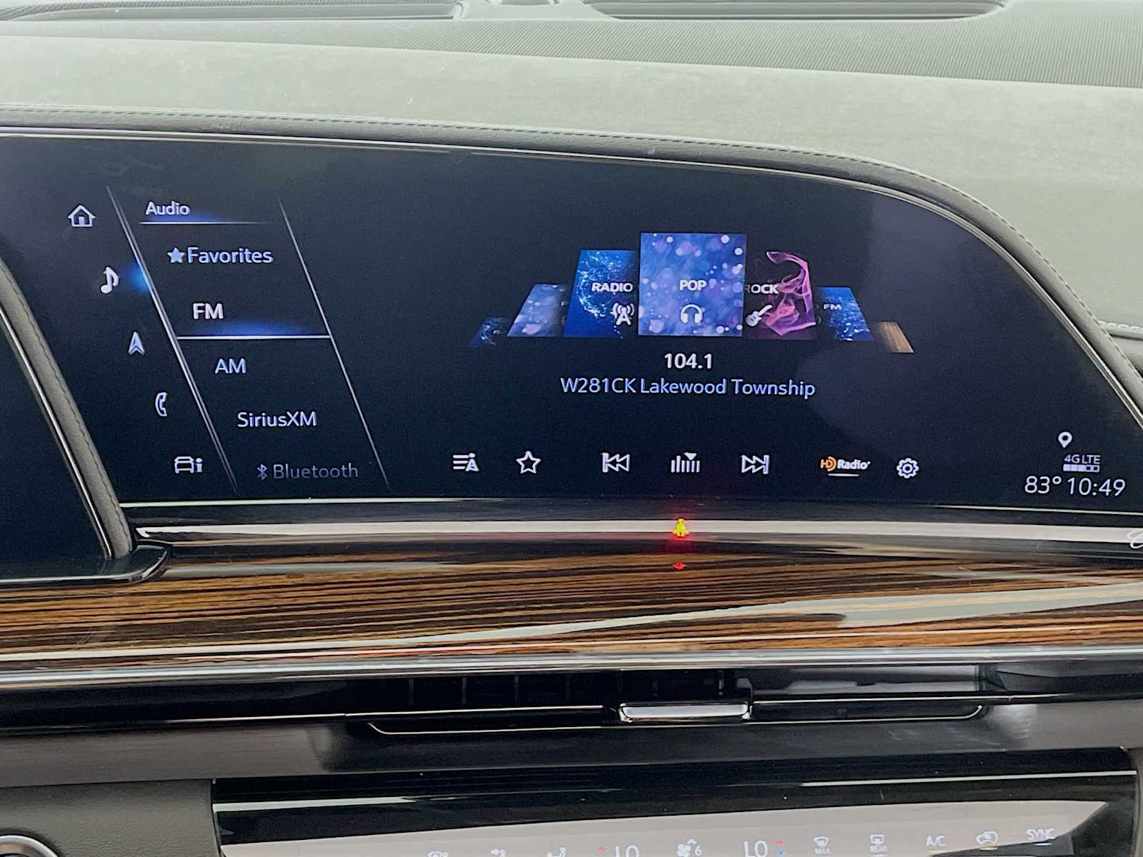 2022 Cadillac Escalade Premium Luxury photo 11