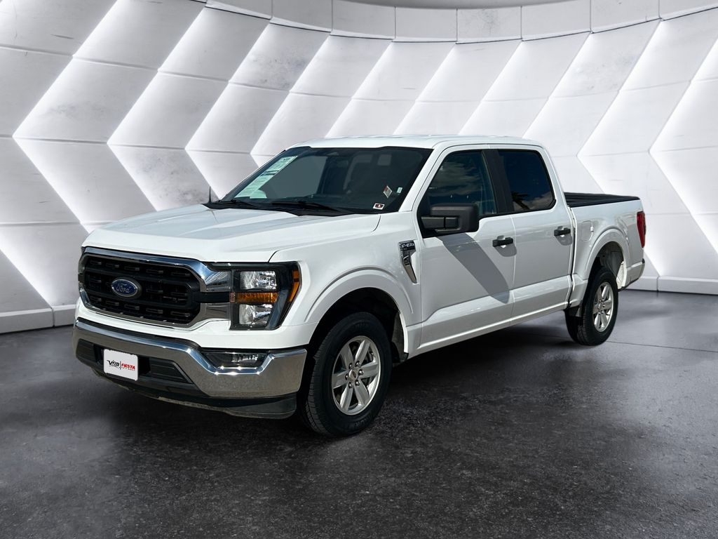 2023 Ford F-150 XLT photo 3