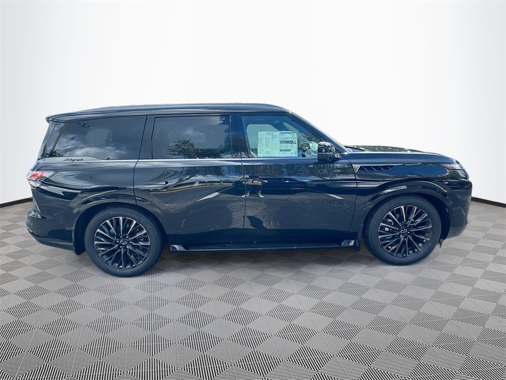 2026 Infiniti QX80 photo 3