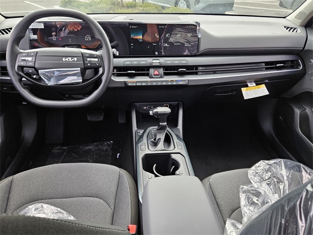 2025 Kia K4 LXS photo 7