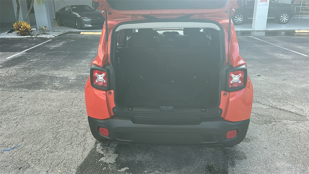 2017 Jeep Renegade Latitude North Edition photo 30