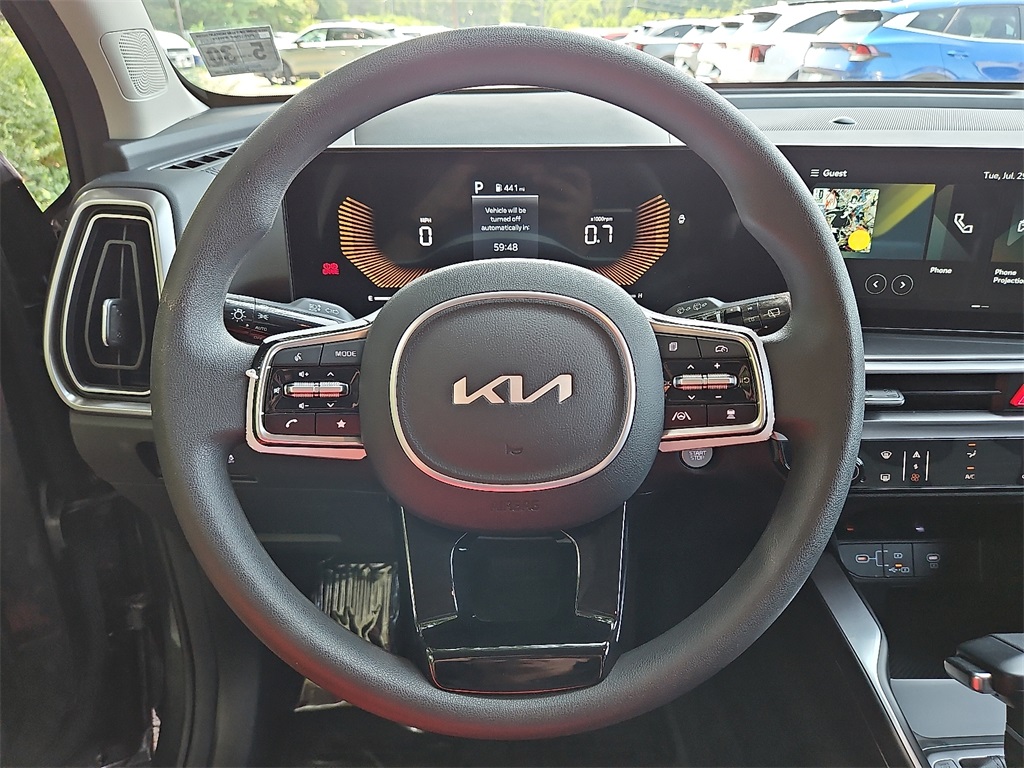 2025 Kia Sorento LX photo 18