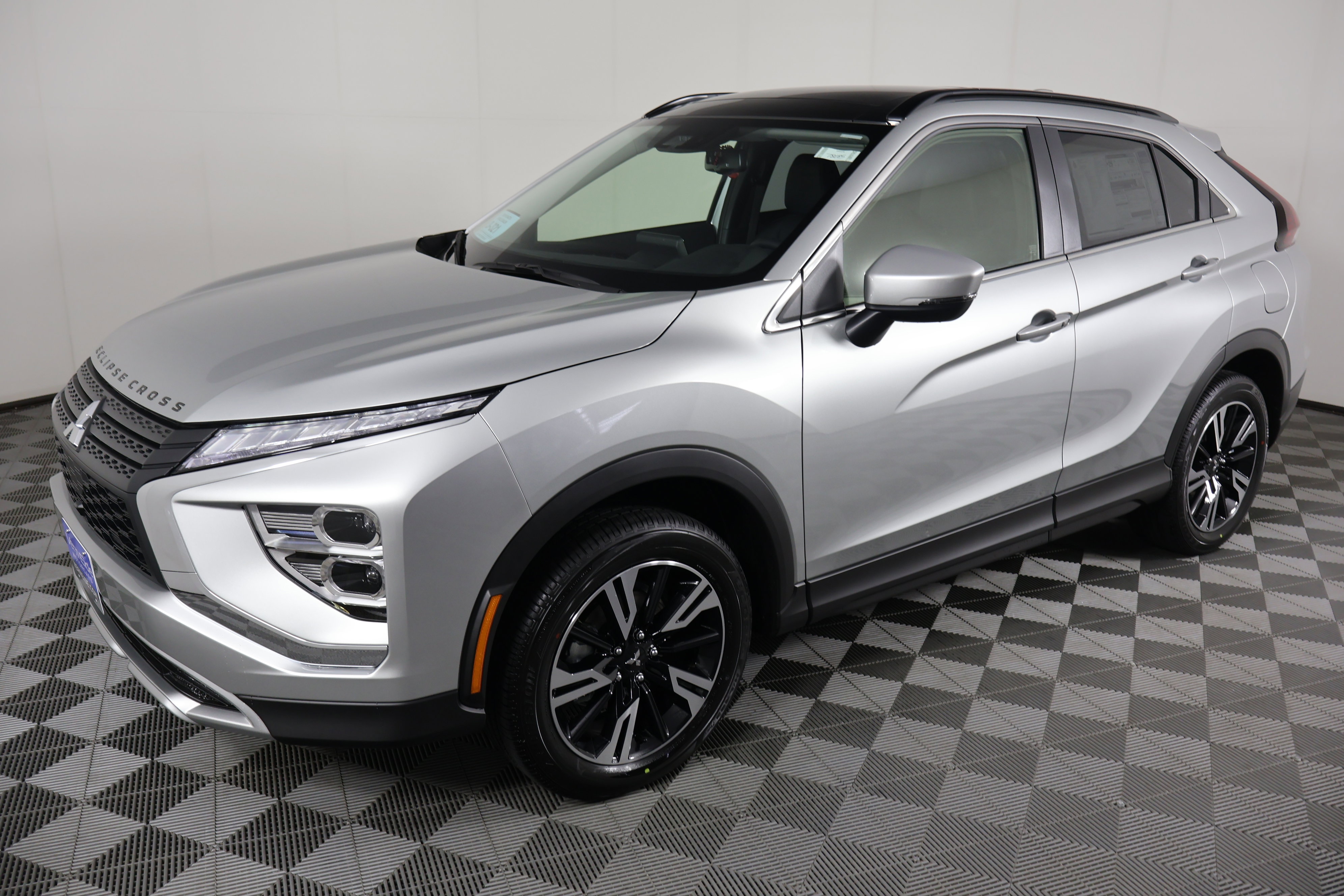2025 Mitsubishi Eclipse Cross SEL photo 10