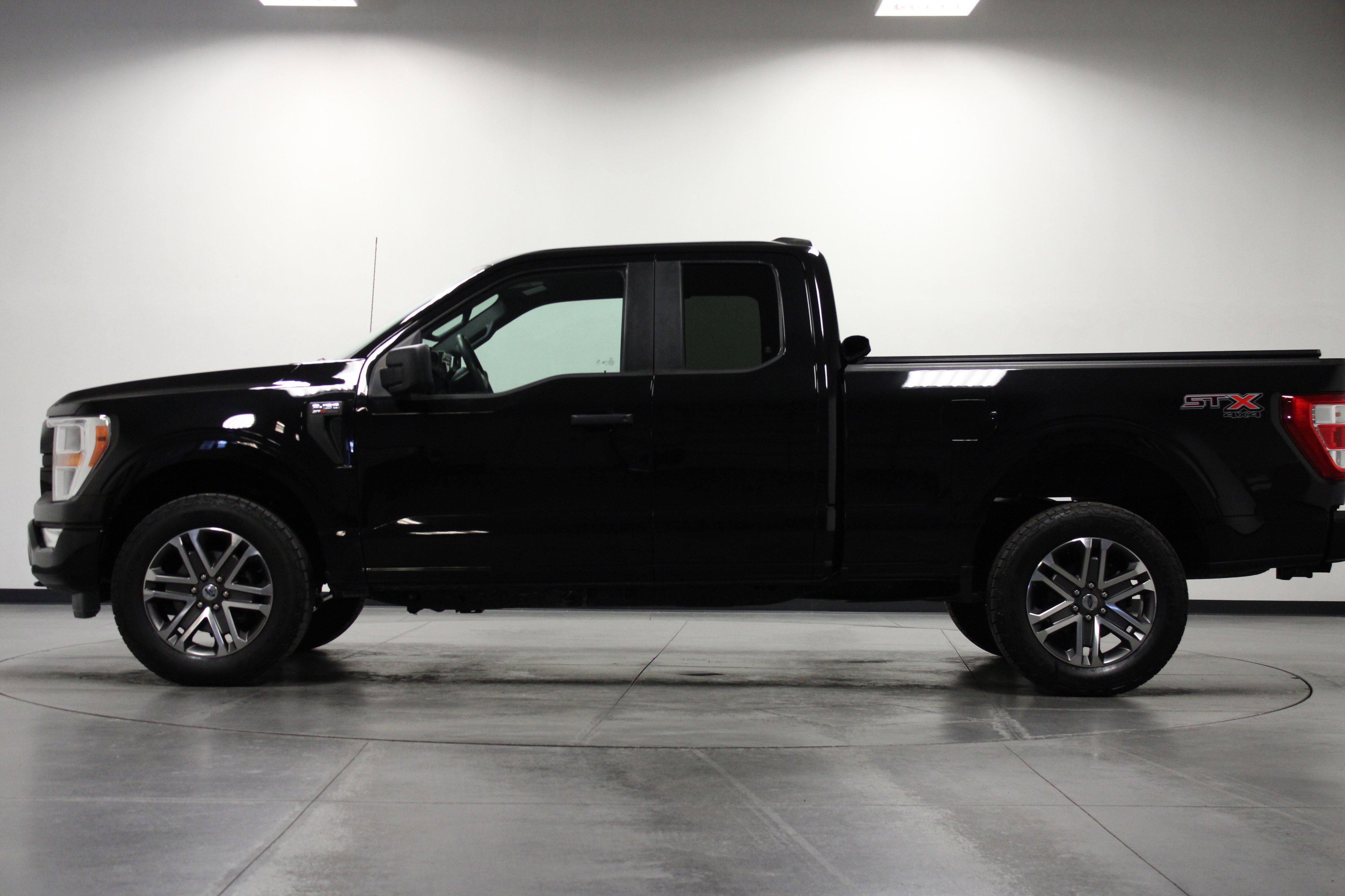2021 Ford F-150 XL photo 5