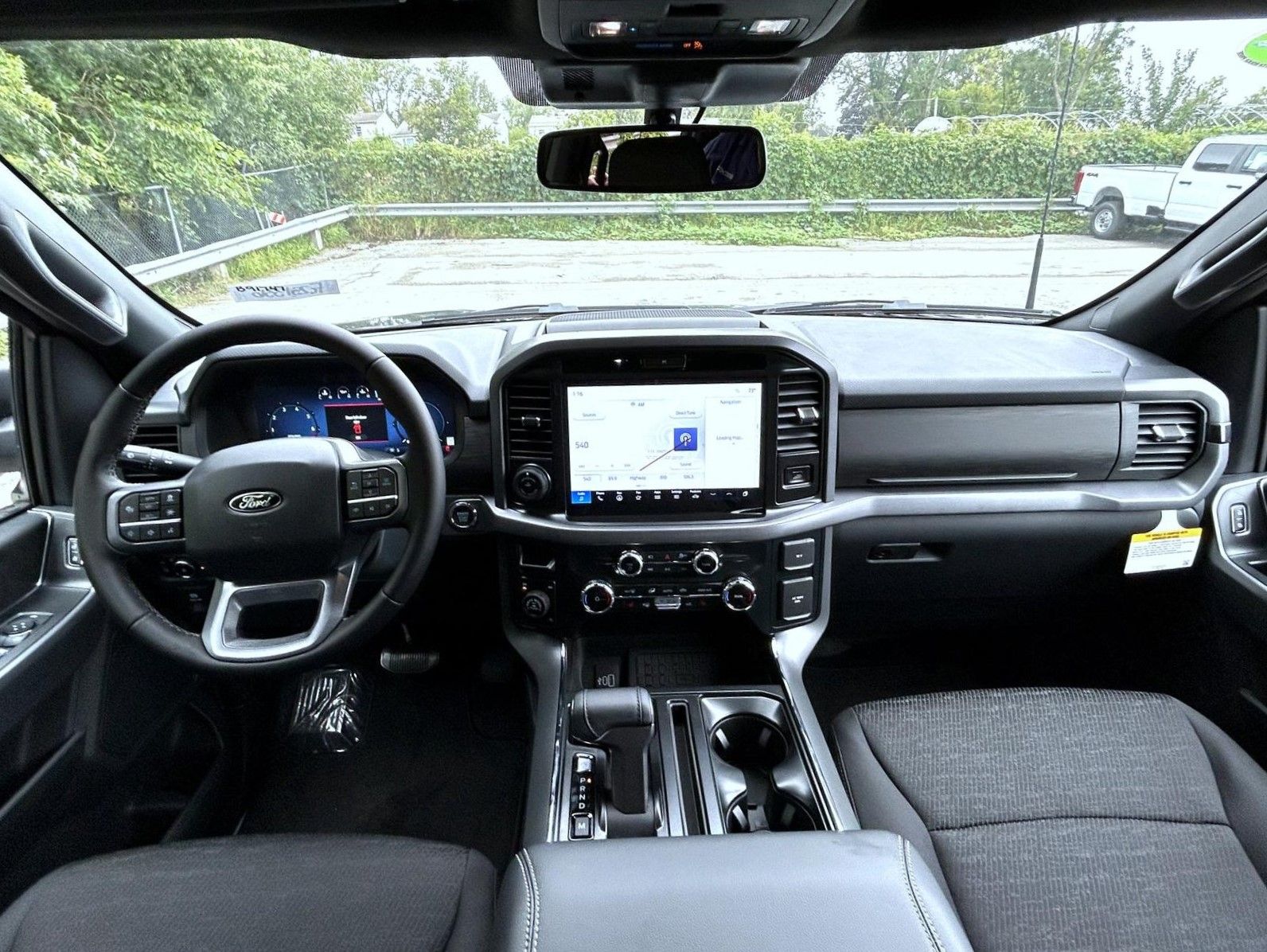 2025 Ford F-150 XLT photo 10
