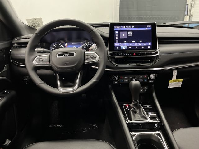 2026 Jeep Compass Limited Altitude photo 4