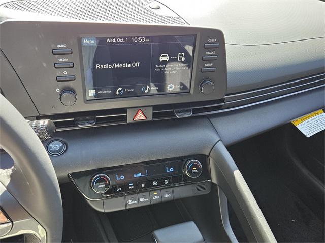 2025 Hyundai Elantra SEL Sport photo 19