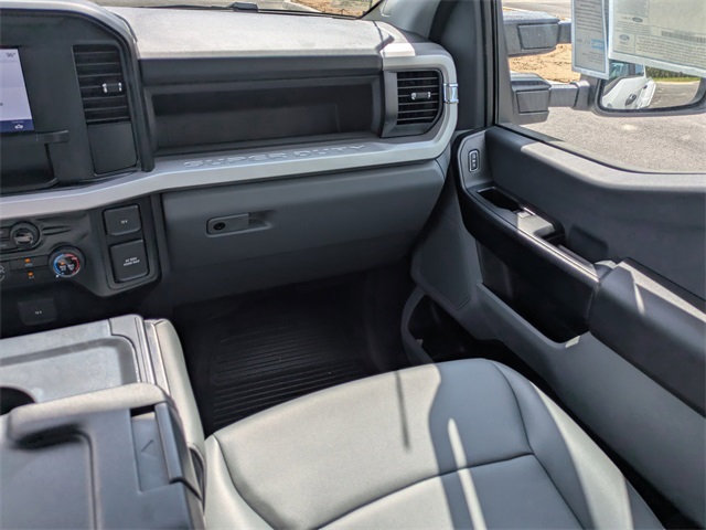 2026 Ford F-350 XL photo 17
