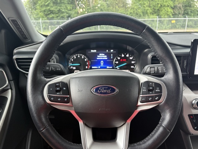 2023 Ford Explorer XLT photo 12