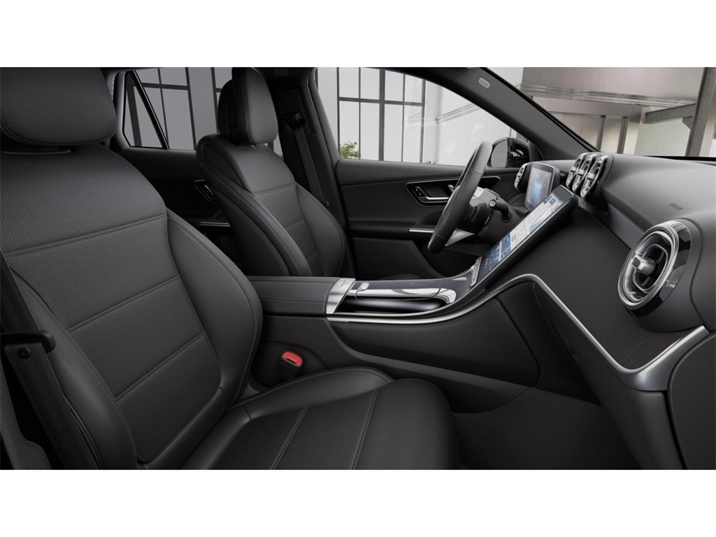 2026 Mercedes Benz GLC 300 4MATIC photo 4